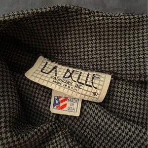 Sold🖤LA BELLE vintage mini skirt